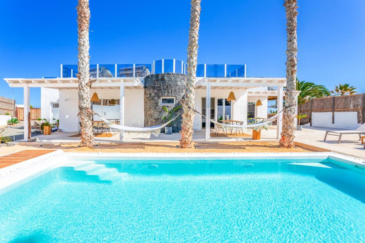 Boutique Beach Villa By Lanzarote Retreats - Private Pool - 1 Min Walk To Sea Pool Чарко-дель-Пало Екстер'єр фото