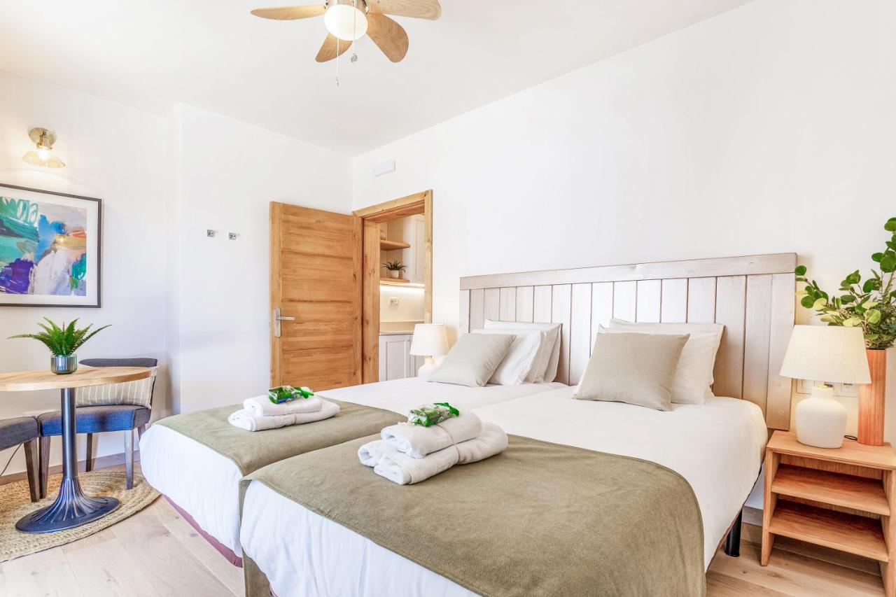Boutique Beach Villa By Lanzarote Retreats - Private Pool - 1 Min Walk To Sea Pool Чарко-дель-Пало Екстер'єр фото