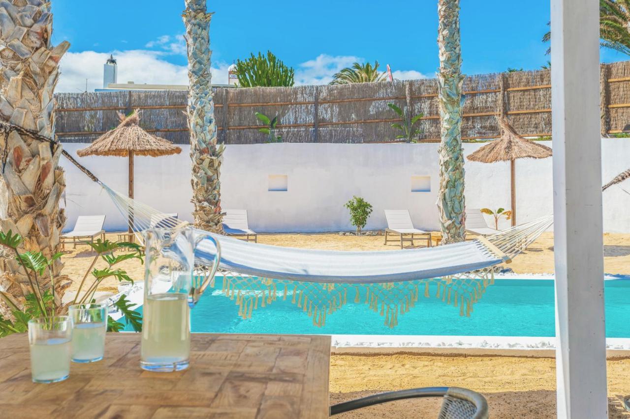 Boutique Beach Villa By Lanzarote Retreats - Private Pool - 1 Min Walk To Sea Pool Чарко-дель-Пало Екстер'єр фото