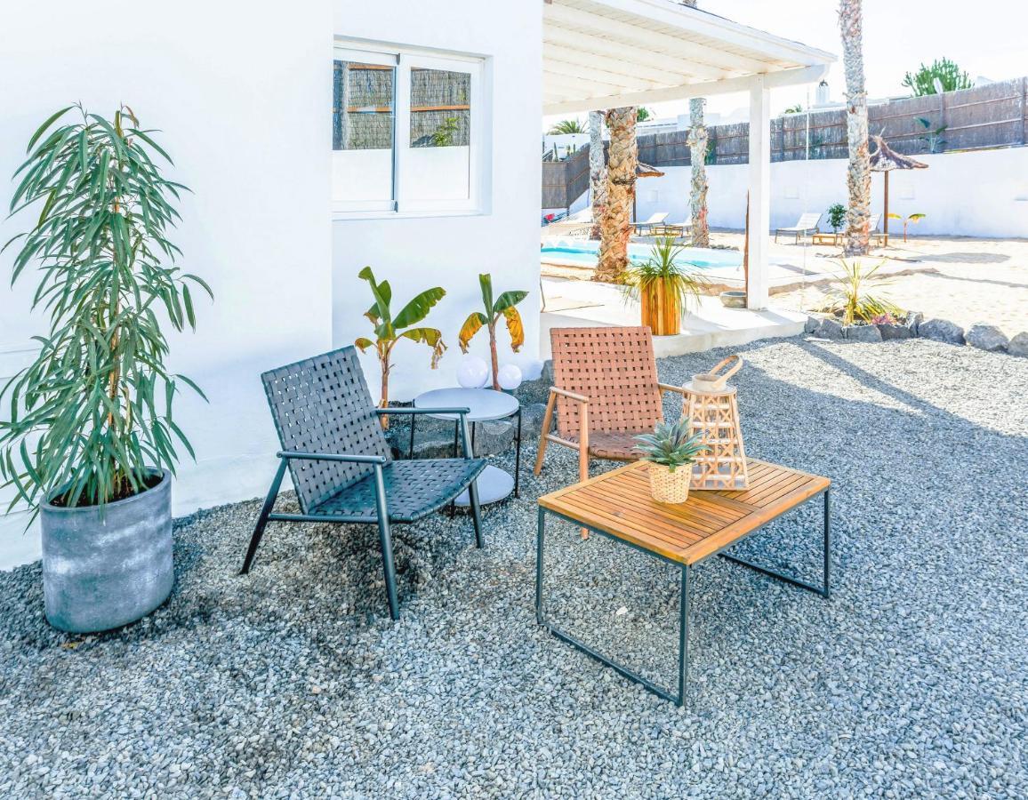 Boutique Beach Villa By Lanzarote Retreats - Private Pool - 1 Min Walk To Sea Pool Чарко-дель-Пало Екстер'єр фото