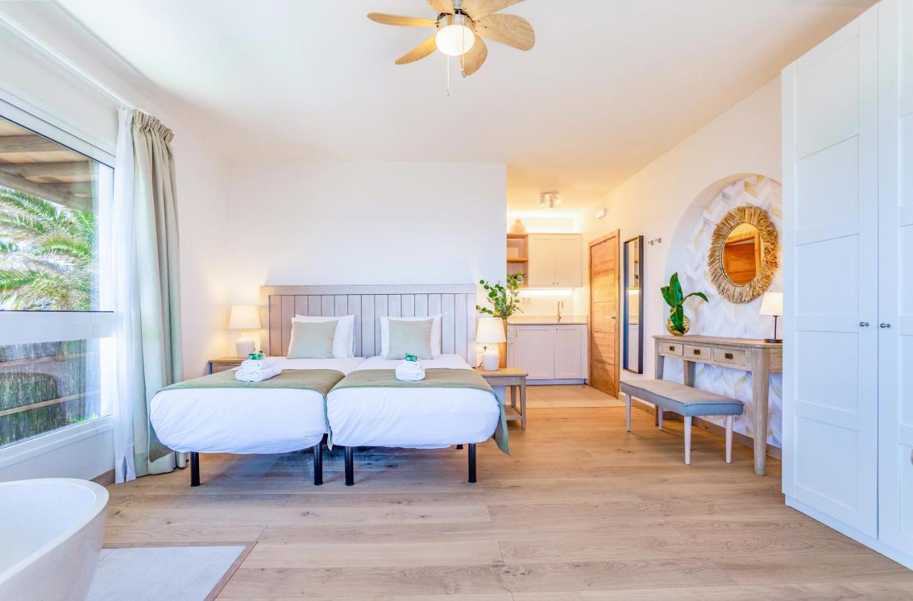 Boutique Beach Villa By Lanzarote Retreats - Private Pool - 1 Min Walk To Sea Pool Чарко-дель-Пало Екстер'єр фото