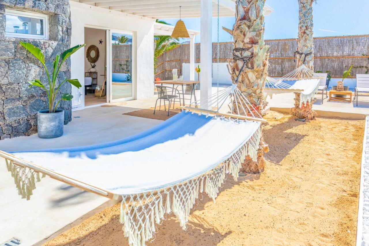 Boutique Beach Villa By Lanzarote Retreats - Private Pool - 1 Min Walk To Sea Pool Чарко-дель-Пало Екстер'єр фото