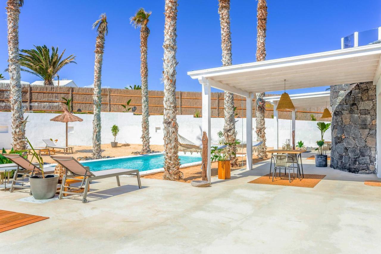 Boutique Beach Villa By Lanzarote Retreats - Private Pool - 1 Min Walk To Sea Pool Чарко-дель-Пало Екстер'єр фото
